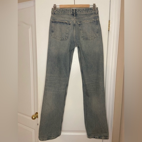 Zara Mid Rise Loose Jeans - Picture 2 of 3